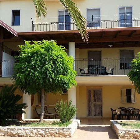 Green Park Residence Foce Varano Luaran gambar