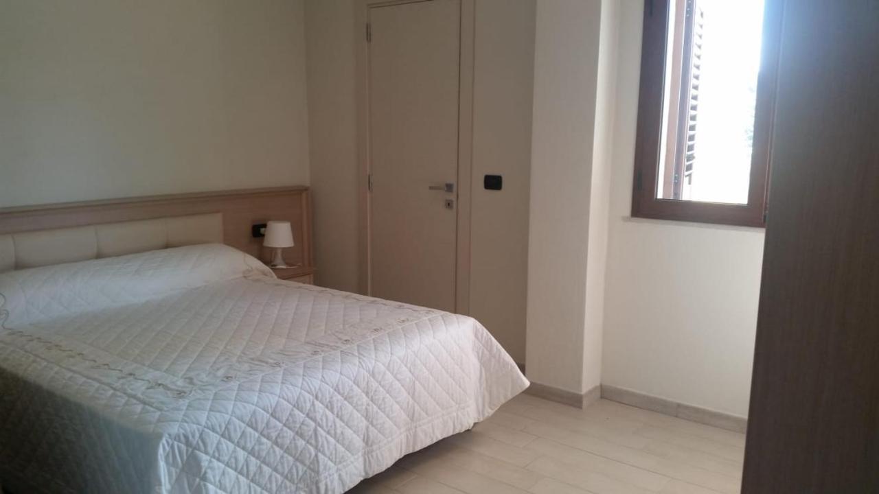 Green Park Residence Foce Varano Luaran gambar
